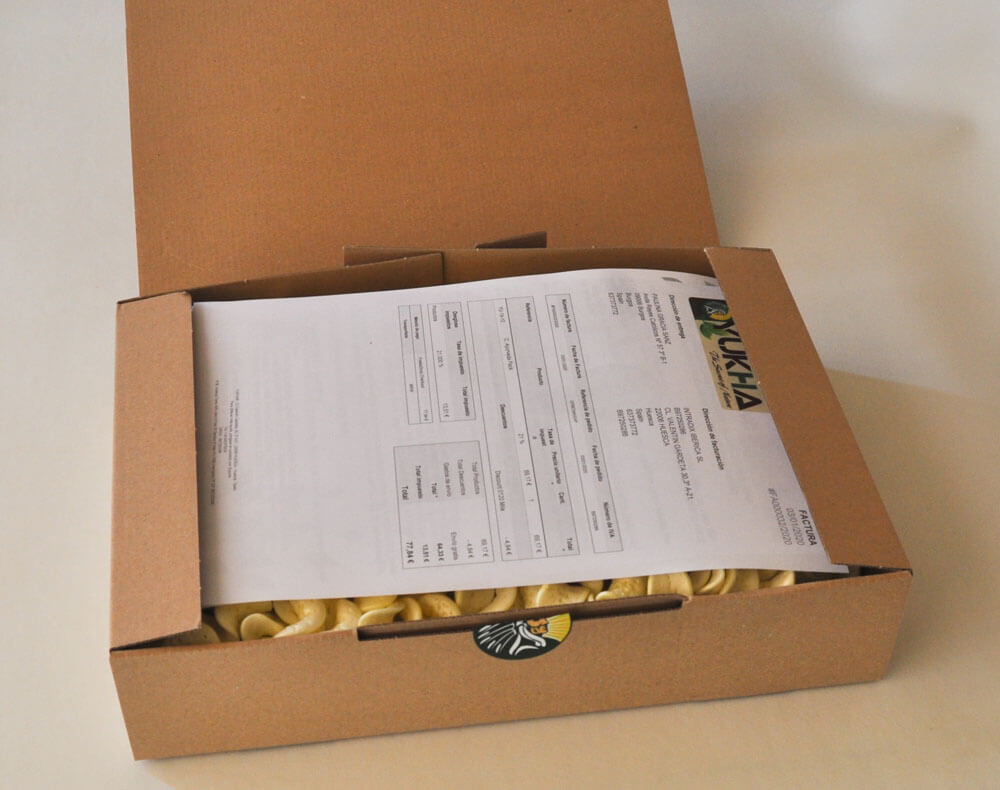 6- The first thing you will find when opening the box is your purchase invoice: